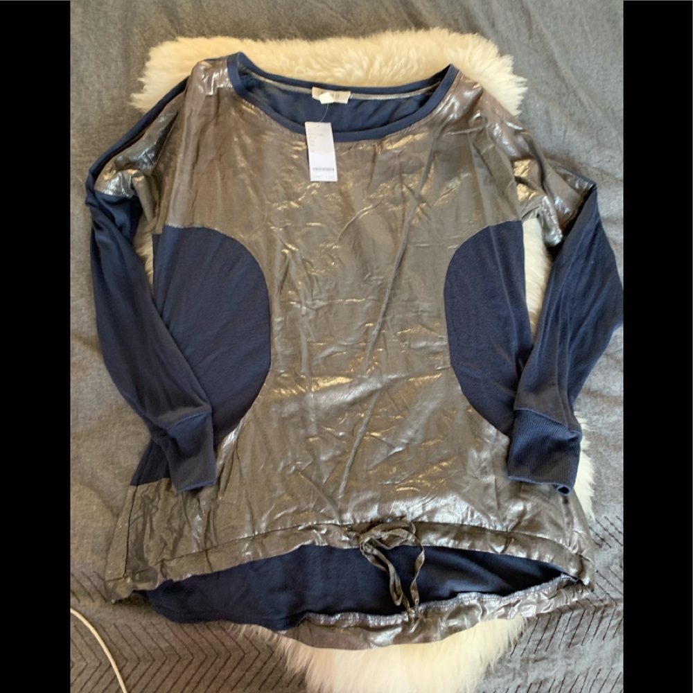 PH 8 Athletic Breathable Top